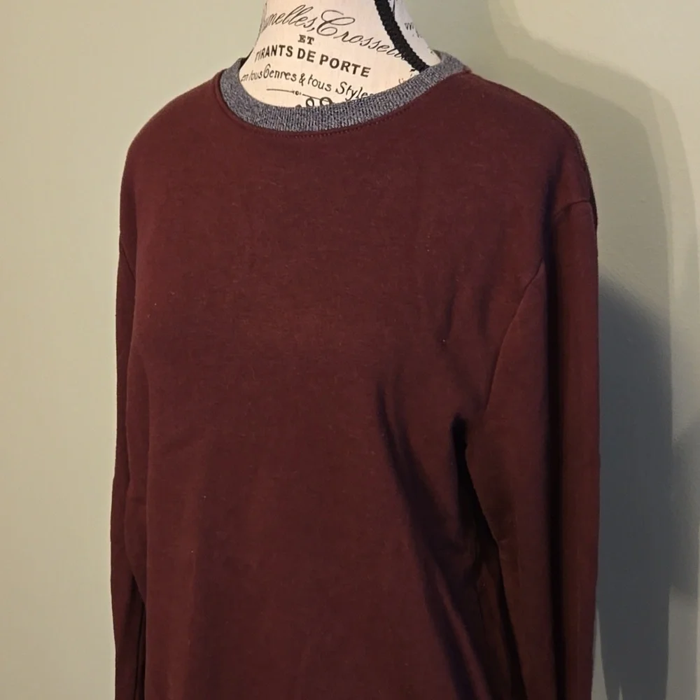Burgundy crew